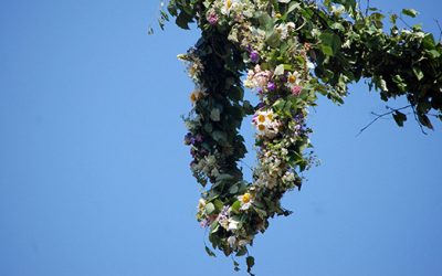 Mobergs önskar en riktigt fin midsommar!